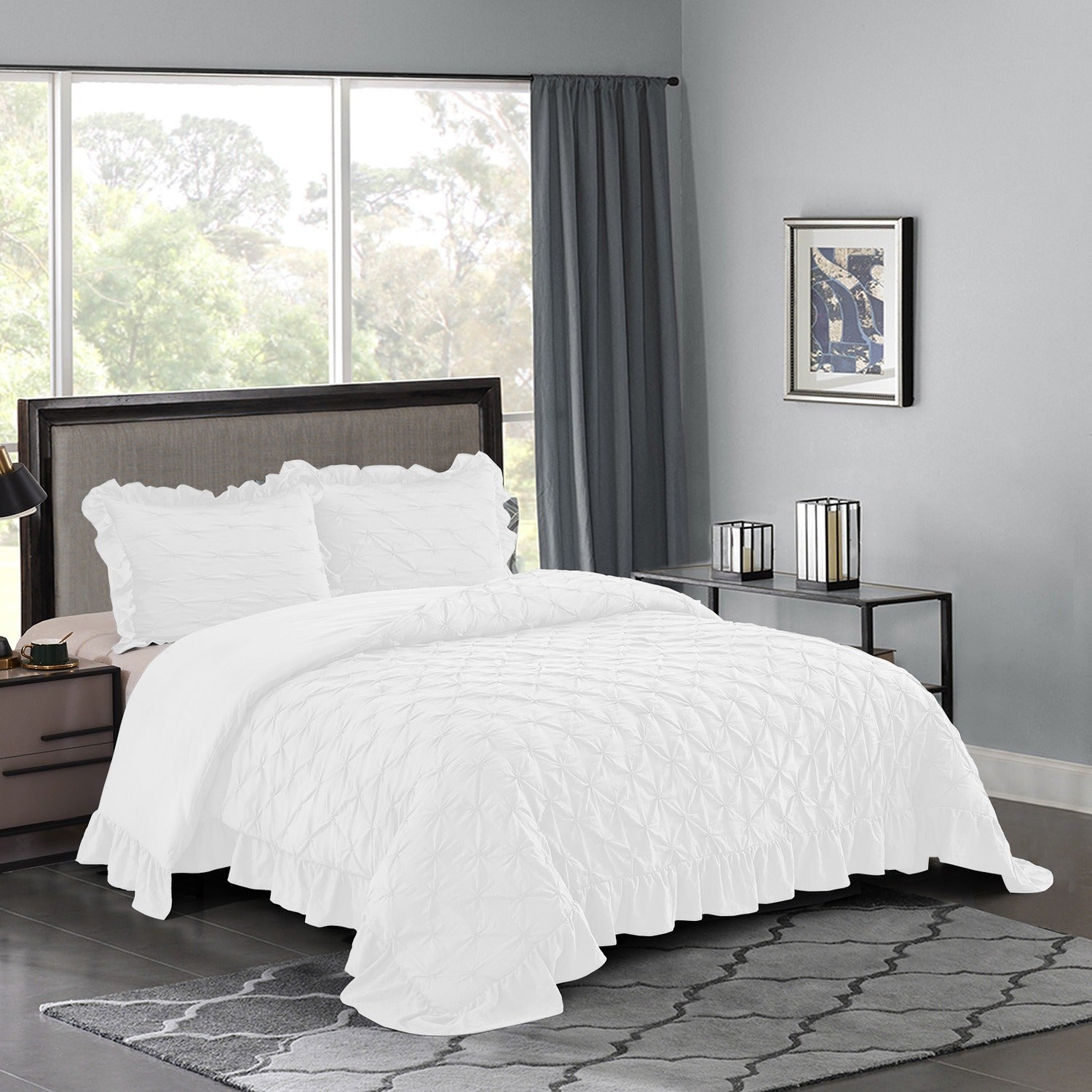 BRIANNA 3PC WHITE BEDDING COMFORTER SET. RUFFLE & PATCHWORK, MICROFIBER FABRIC, FADE RESISTANT, SUPER SOFT, BED IN A BAG