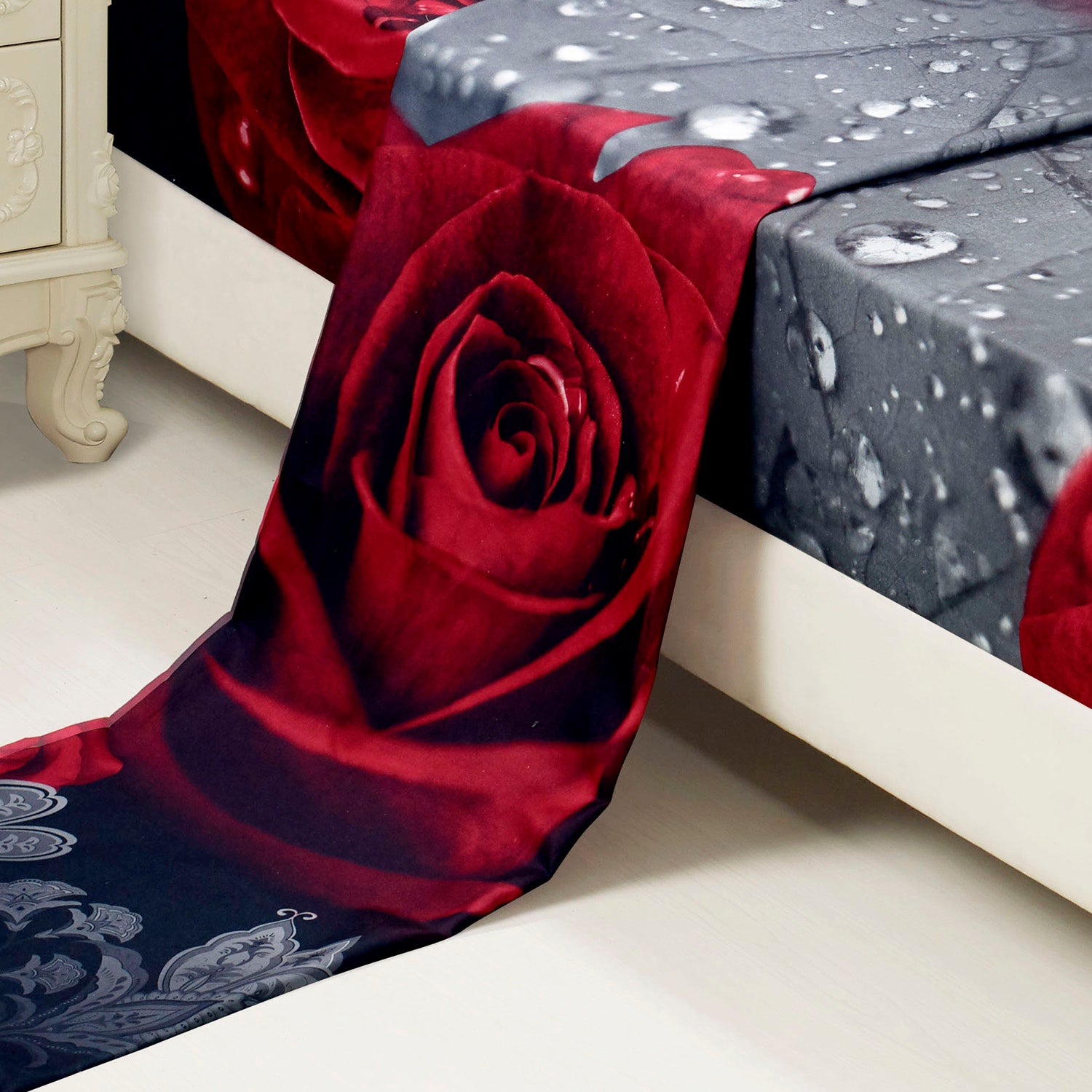 PASSIONATE RED ROSE 4PC PRINTED BEDDING SHEET SET - BREATHABLE AND COOLING SHEETS - HOTEL LUXURY - EXTRA SOFT - WRINKLE, FADE, STAIN RESISTANCE