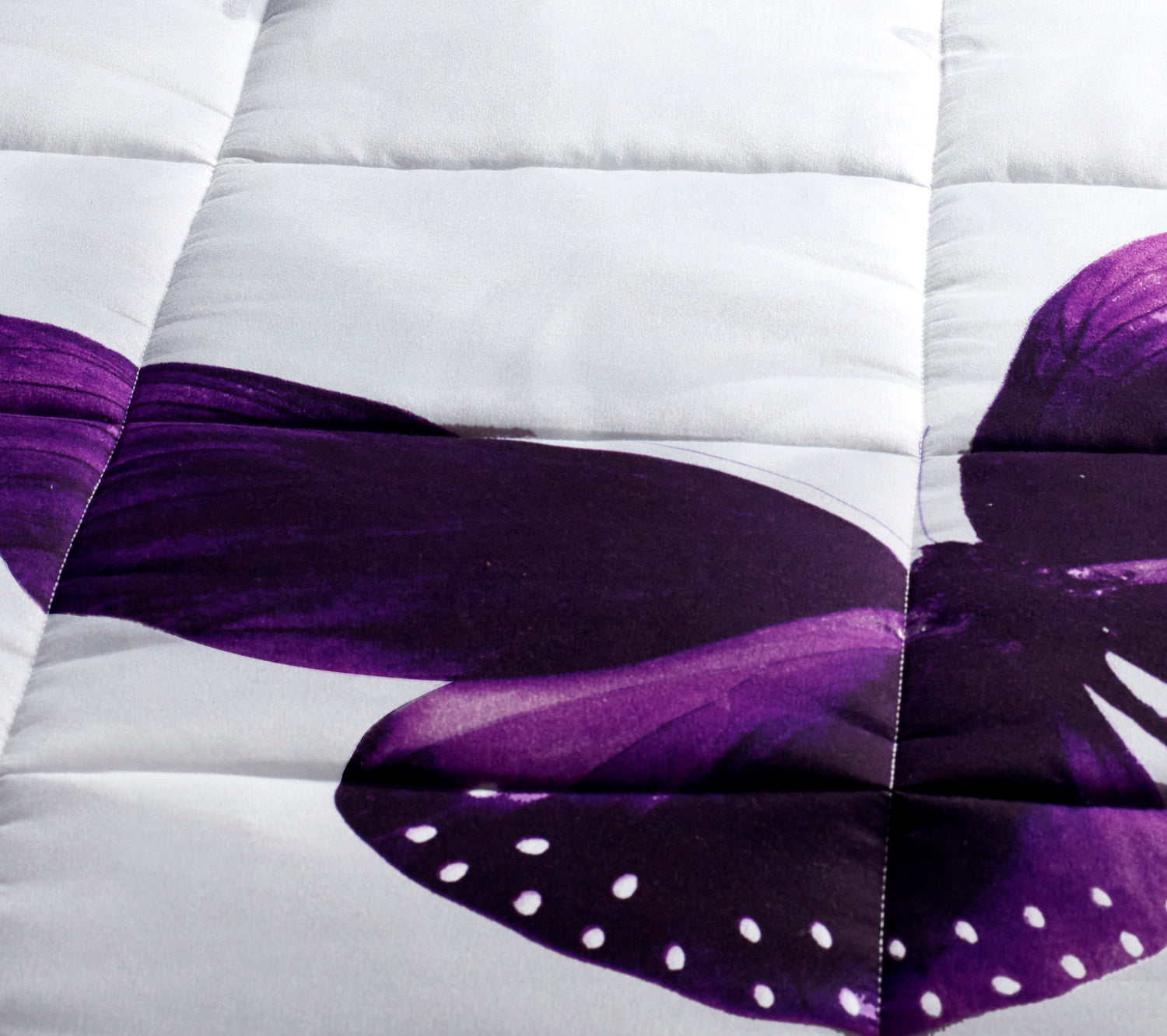 BUTTERFLY ALTERNATIVE DOWN 3PC PRINTED COMFORTER. PERFECT FOR ANY SEASON. ULTRA SOFT MICROFIBER COVER