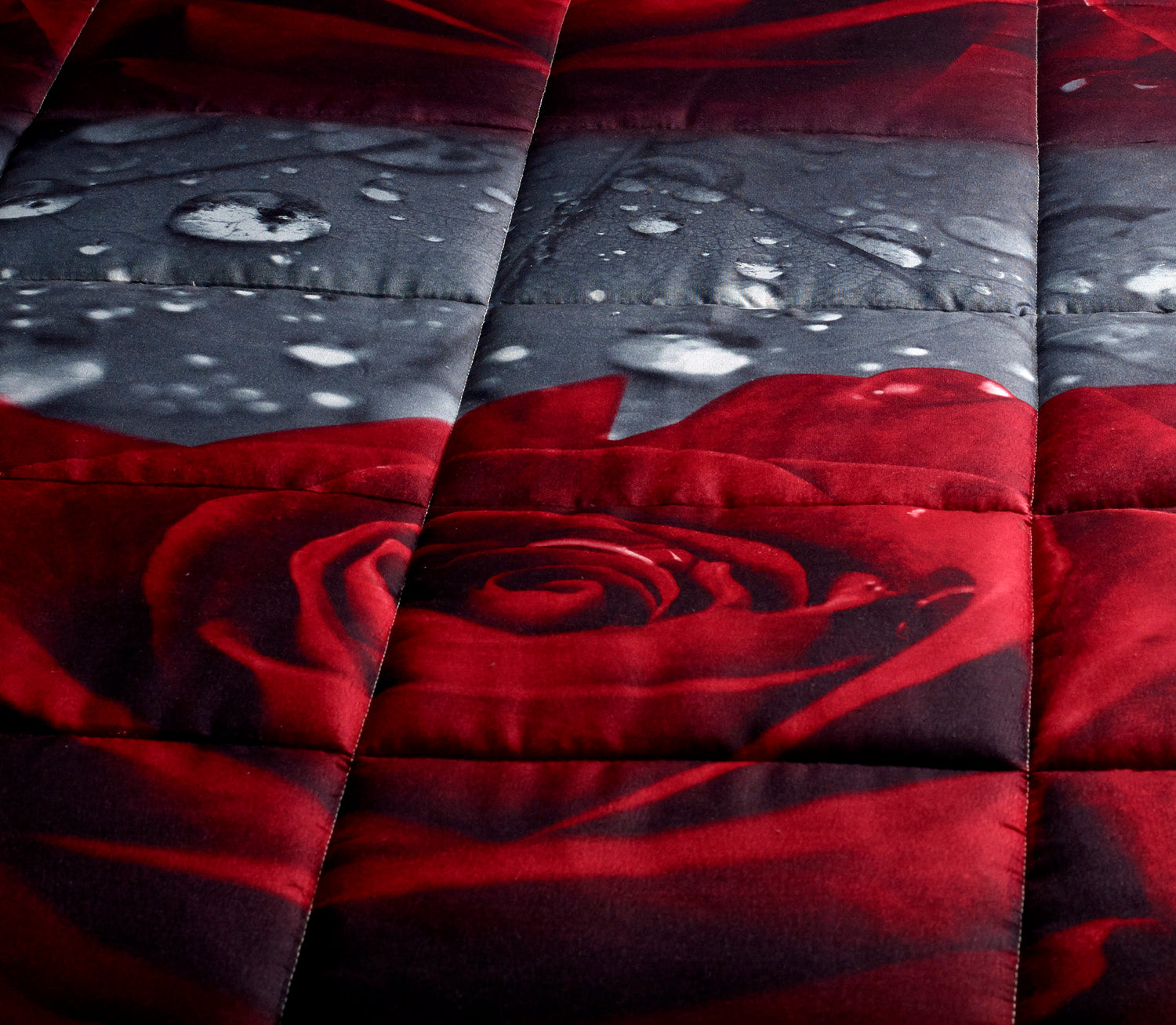 PASSIONATE ROSE ALTERNATIVE DOWN 3PC PRINTED COMFORTER. PERFECT FOR ANY SEASON. ULTRA SOFT MICROFIBER COVER